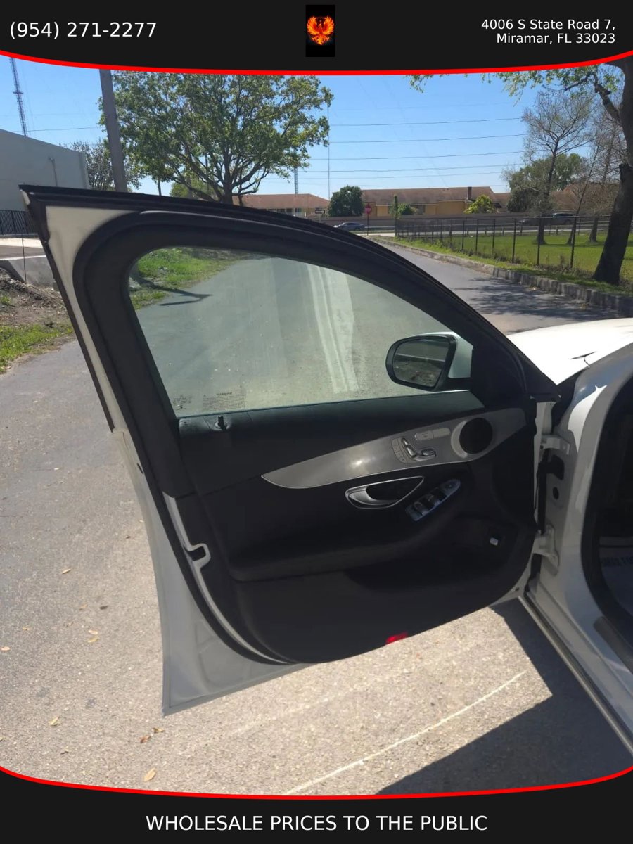 Used 2019 Mercedes-Benz C 300 Sedan w/ Premium Package image 8