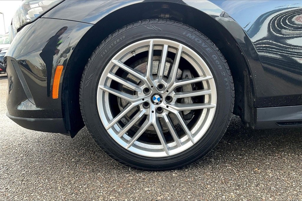 Used 2024 BMW 530i image 9