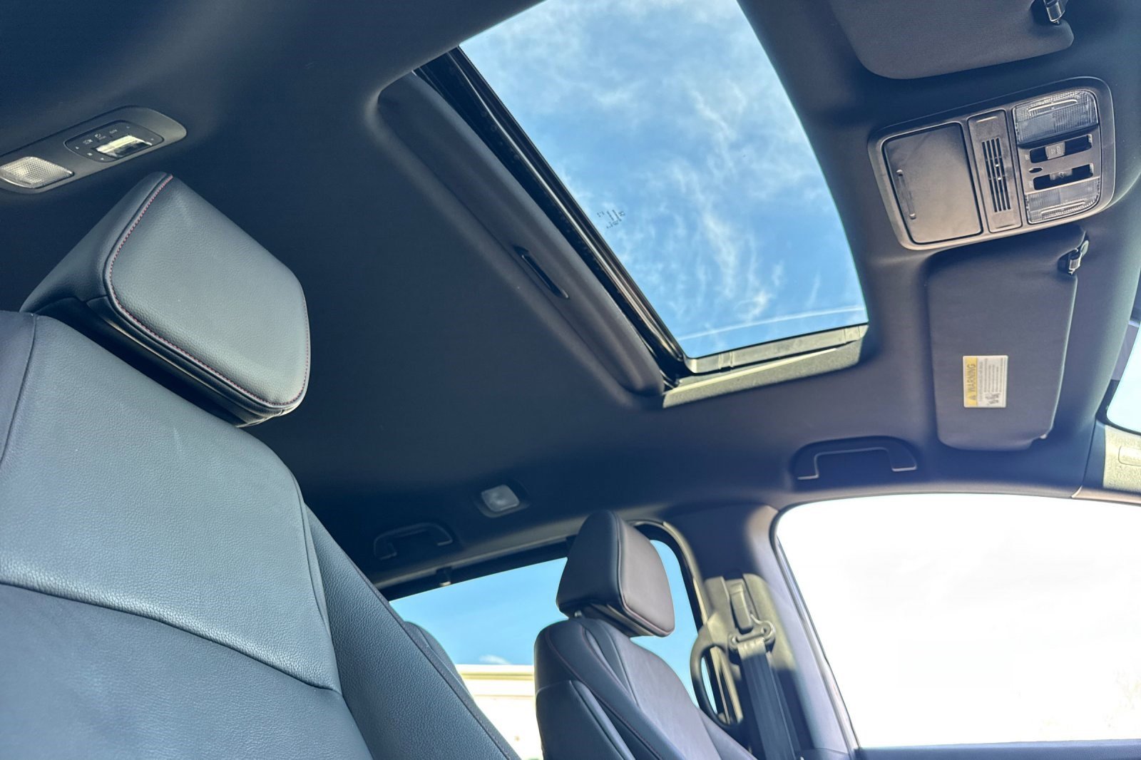 Used 2025 Honda Odyssey Sport-L image 15