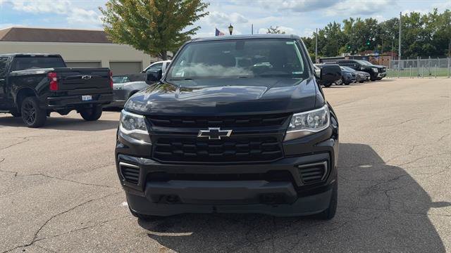 Used 2022 Chevrolet Colorado LT AWD/4WD image 3