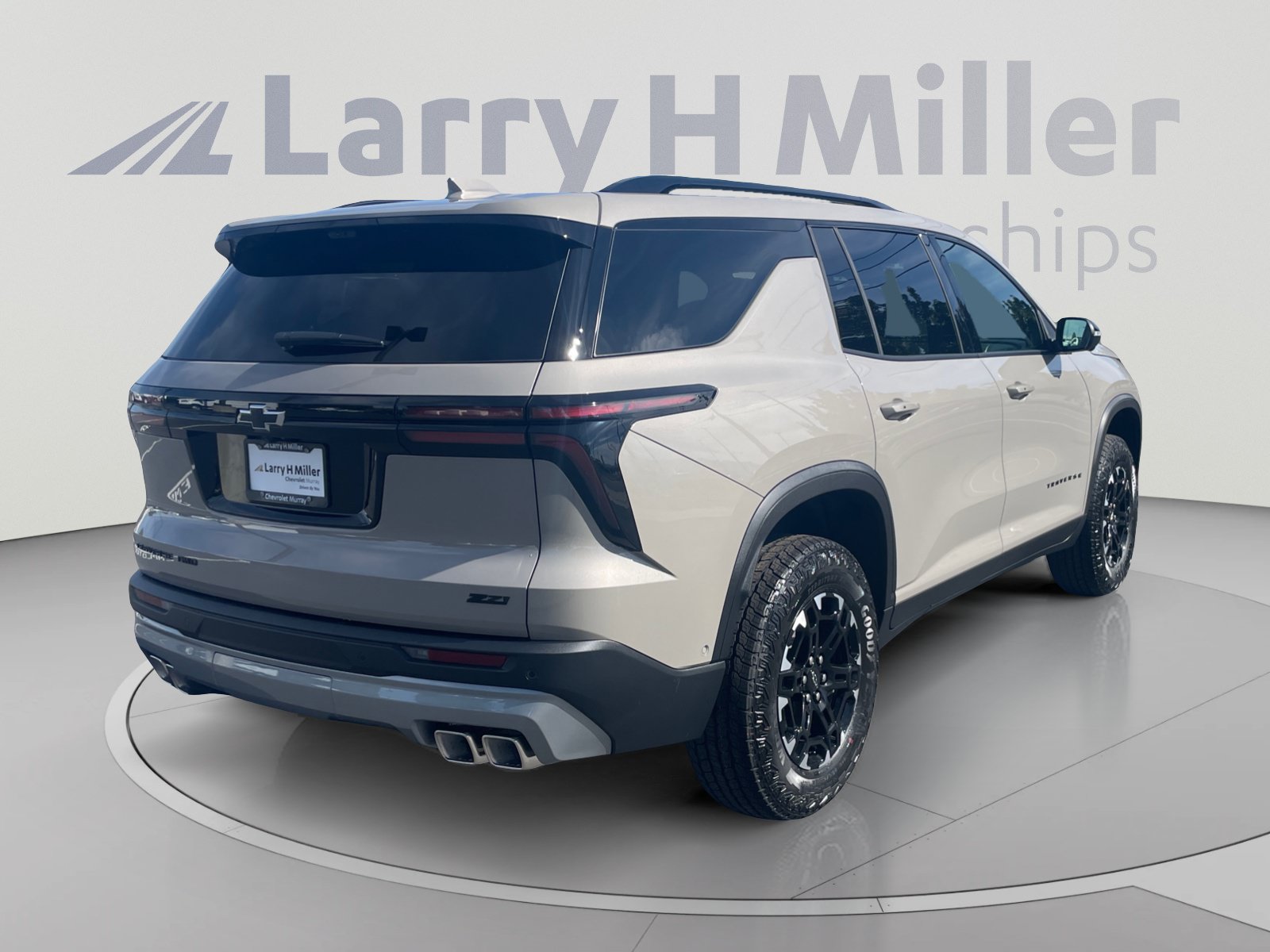 New 2027 Chevrolet Traverse Z71 w/ Enhanced Driving Package AWD/4WD image 5