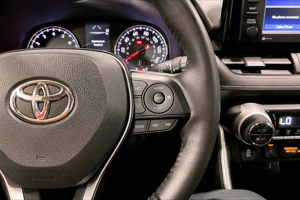 Used 2021 Toyota RAV4 XLE w/ Convenience Package AWD/4WD image 12