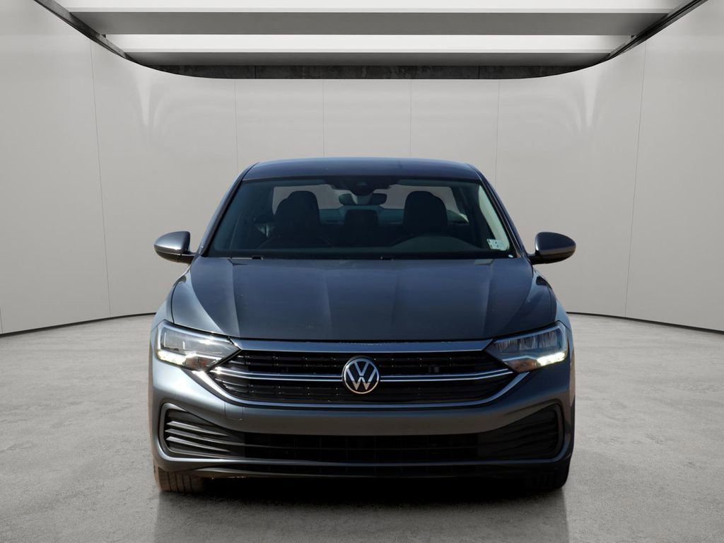 Used 2024 Volkswagen Jetta SE image 6