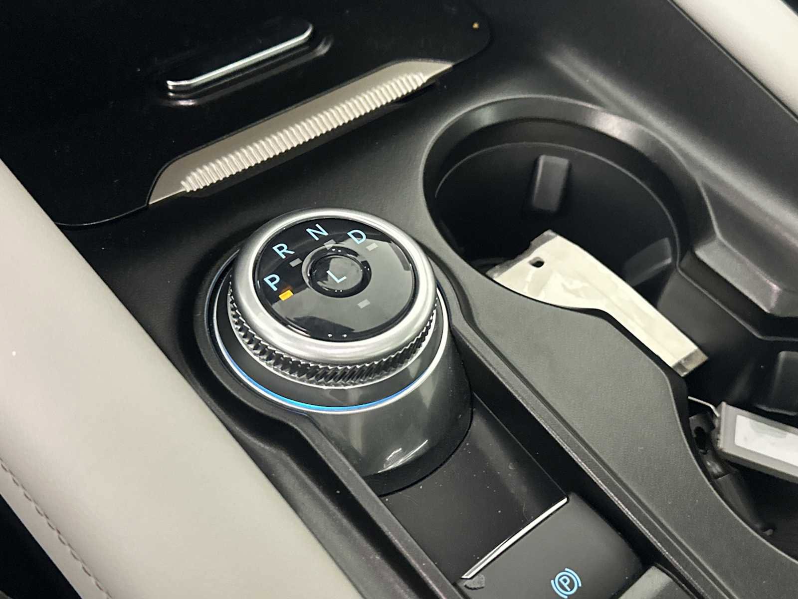 Used 2025 Ford Explorer Active w/ Active Comfort Package RWD image 34