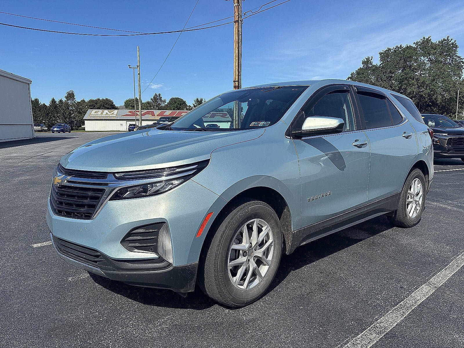 Used 2022 Chevrolet Equinox LT AWD/4WD image 2