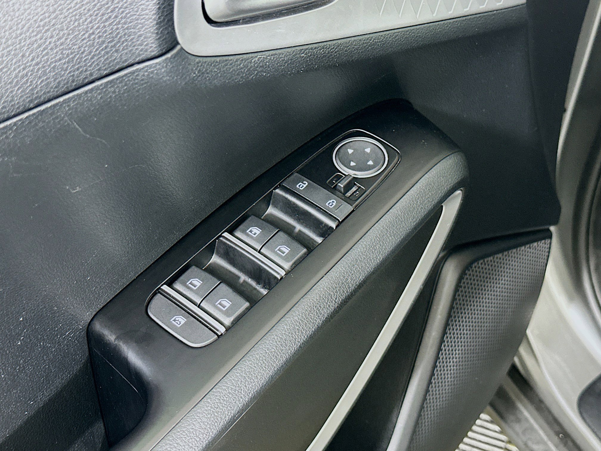 Used 2025 Kia Soul LX w/ LX Technology Package FWD image 15