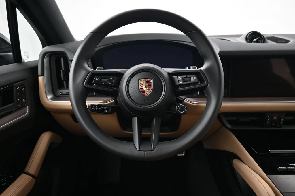 Certified 2025 Porsche Cayenne Coupe AWD/4WD image 13