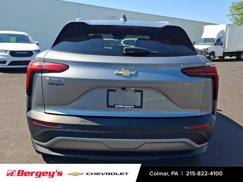 Used 2024 Chevrolet Blazer EV LT AWD/4WD image 6
