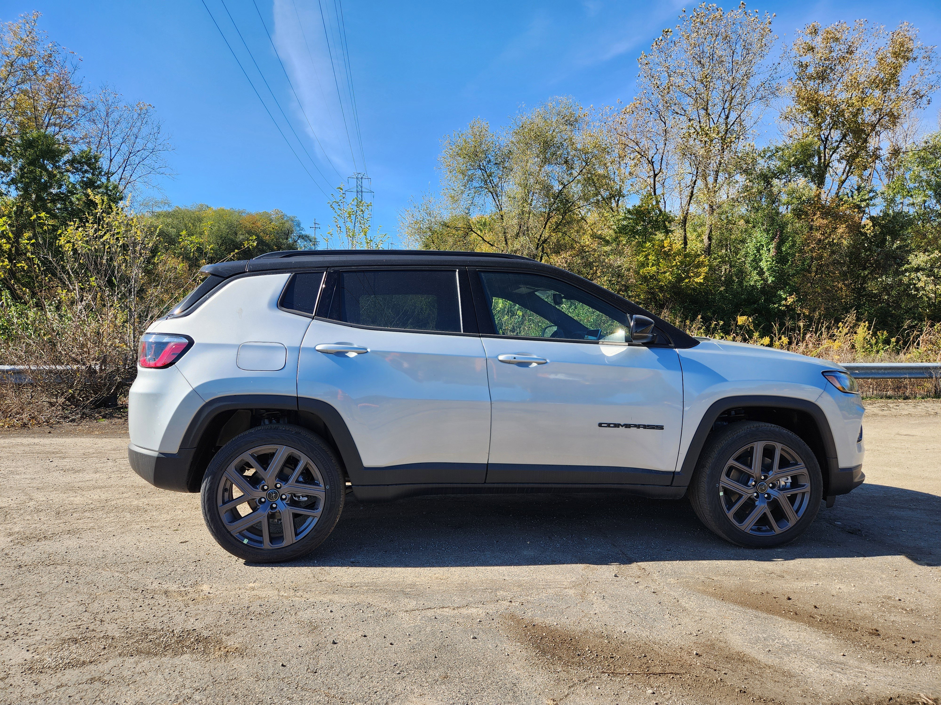 New 2026 Jeep Compass Limited AWD/4WD image 16