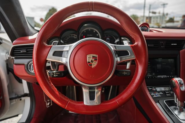 Used 2014 Porsche 911 Turbo AWD/4WD image 27