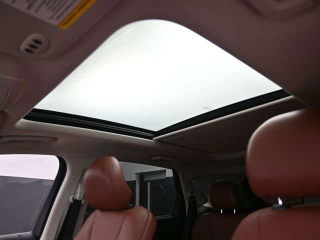 Used 2015 Ford Edge Titanium w/ Equipment Group 302A image 23