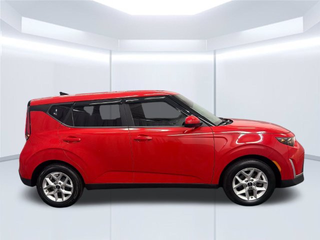 Certified 2024 Kia Soul LX w/ LX Technology Package FWD image 7