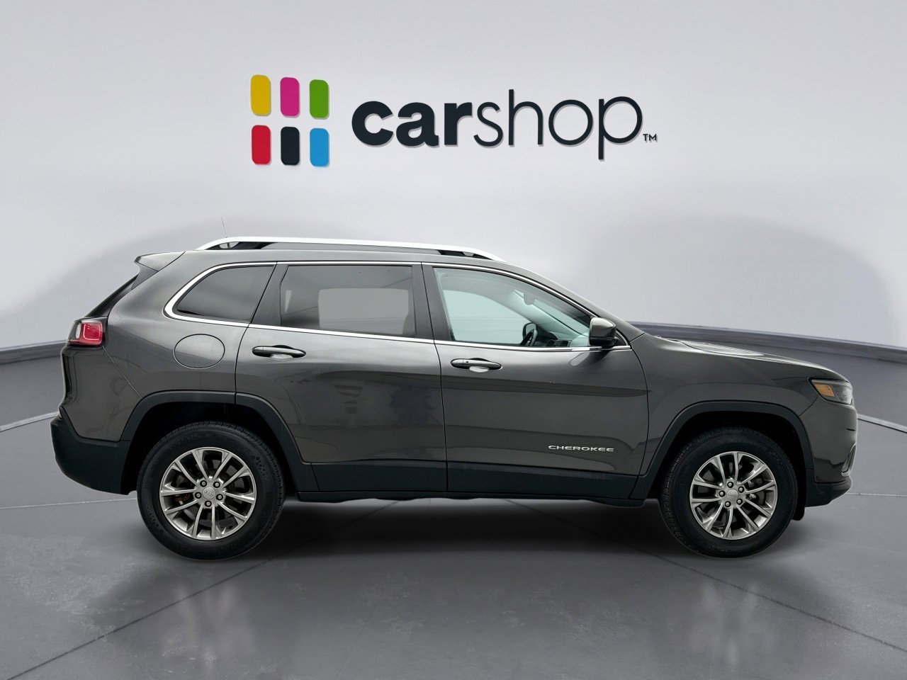 Used 2019 Jeep Cherokee Latitude Plus w/ Comfort/Convenience Group image 6