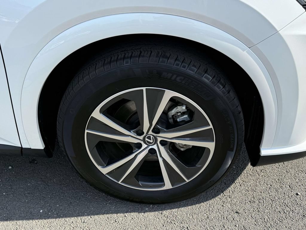 Used 2025 Lexus RX 350h w/ Accessory Package (Z1) AWD/4WD image 7