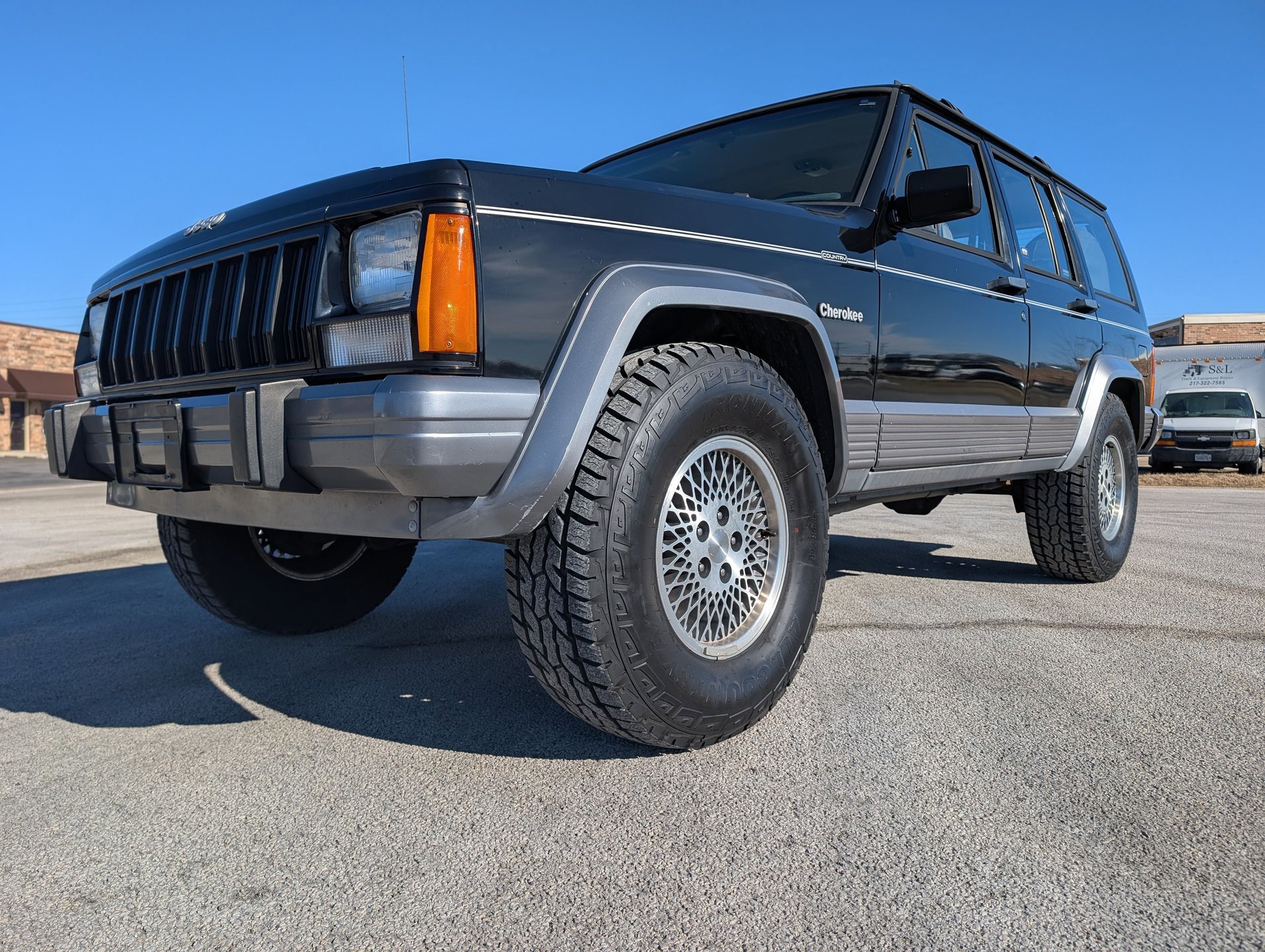 Used 1993 Jeep Cherokee Country image 20