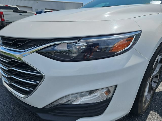 Used 2022 Chevrolet Malibu LT FWD image 34