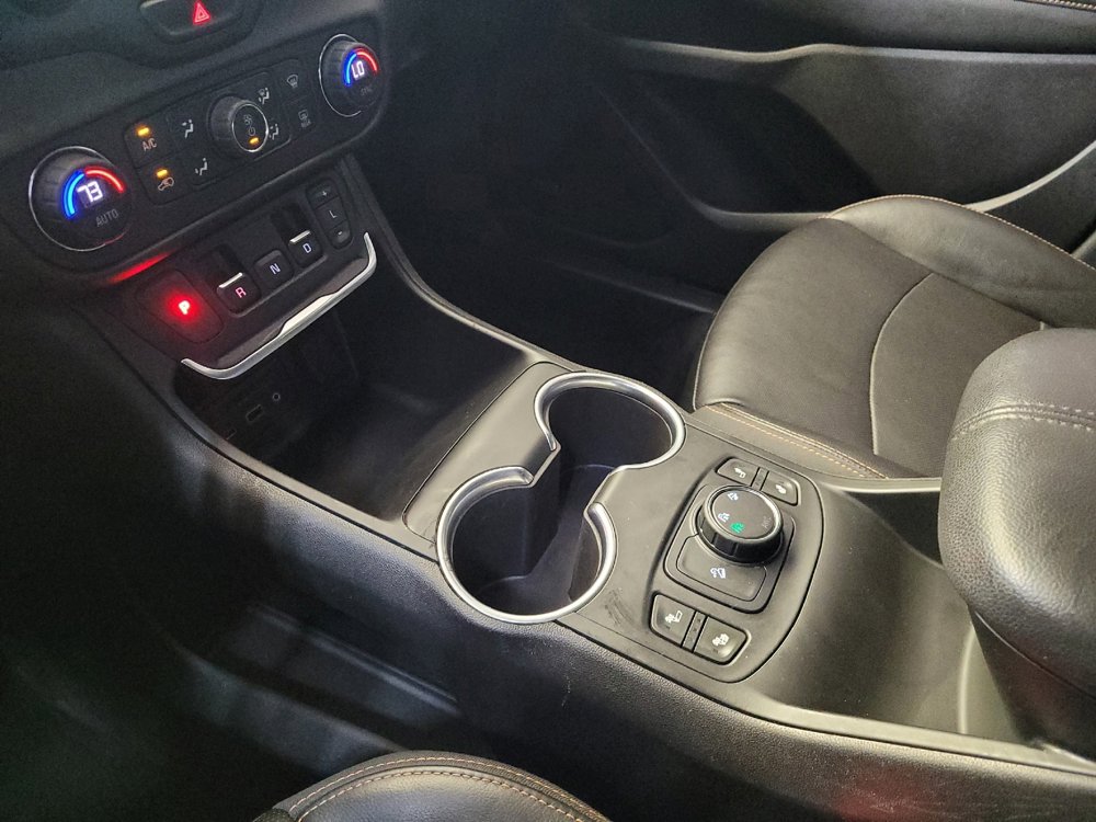 Used 2018 GMC Terrain SLT w/ Preferred Package image 26