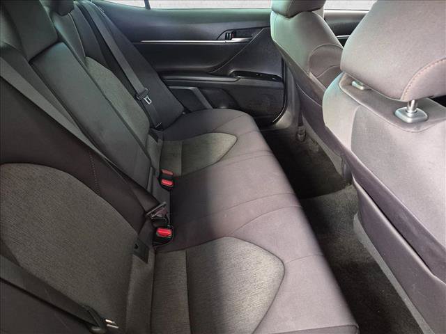 Used 2018 Toyota Camry LE FWD image 25