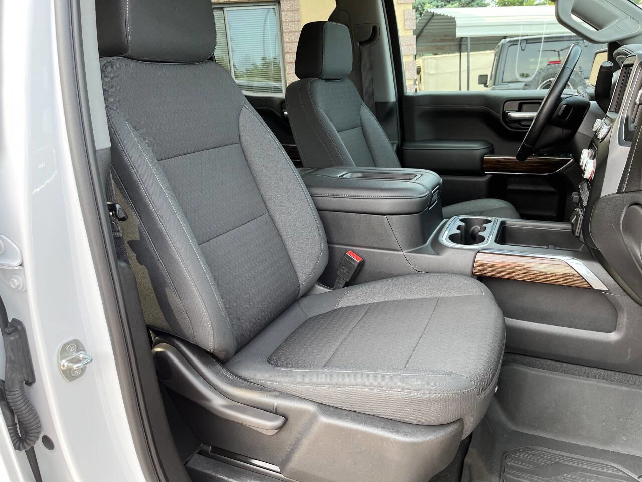 Used 2021 GMC Sierra 1500 Elevation w/ Preferred Package image 10