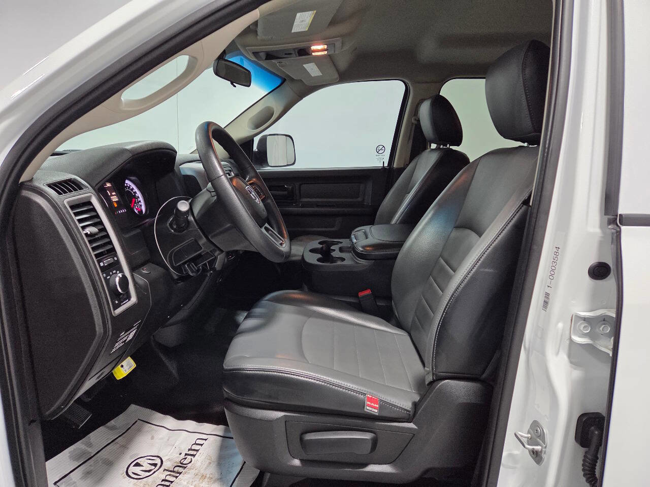 Used 2022 RAM 1500 Tradesman w/ Chrome Appearance Group image 12