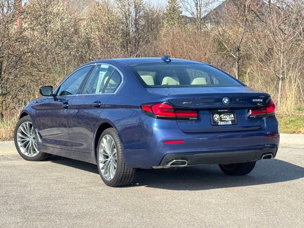 Used 2023 BMW 530i xDrive w/ Convenience Package AWD/4WD image 4