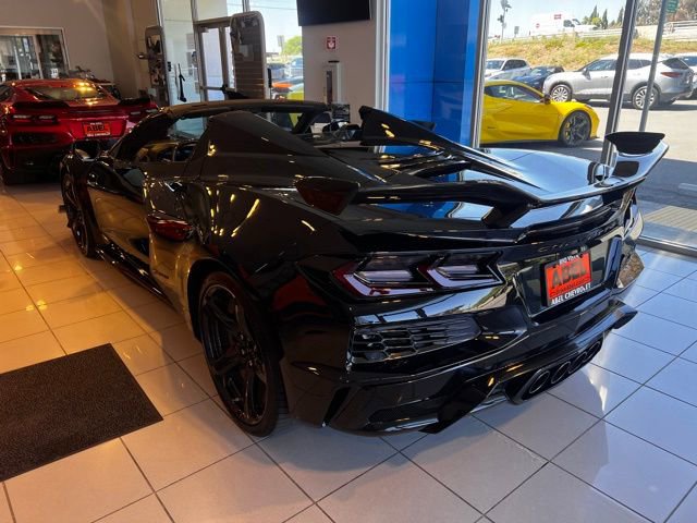 Used 2023 Chevrolet Corvette Z06 RWD image 14