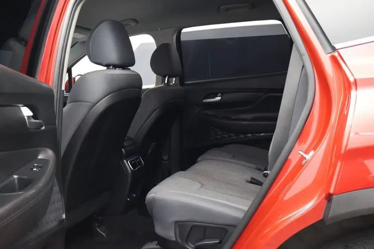 Used 2023 Hyundai Santa Fe SEL FWD image 15