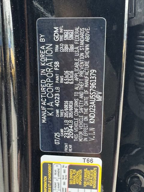 Certified 2025 Kia Soul LX w/ LX Technology Package FWD image 15