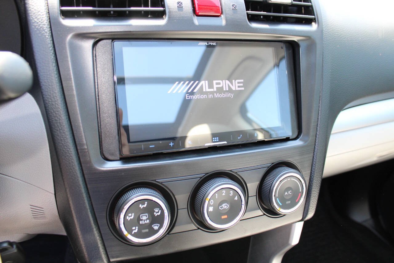 Used 2014 Subaru Forester 2.5i Premium AWD/4WD image 16