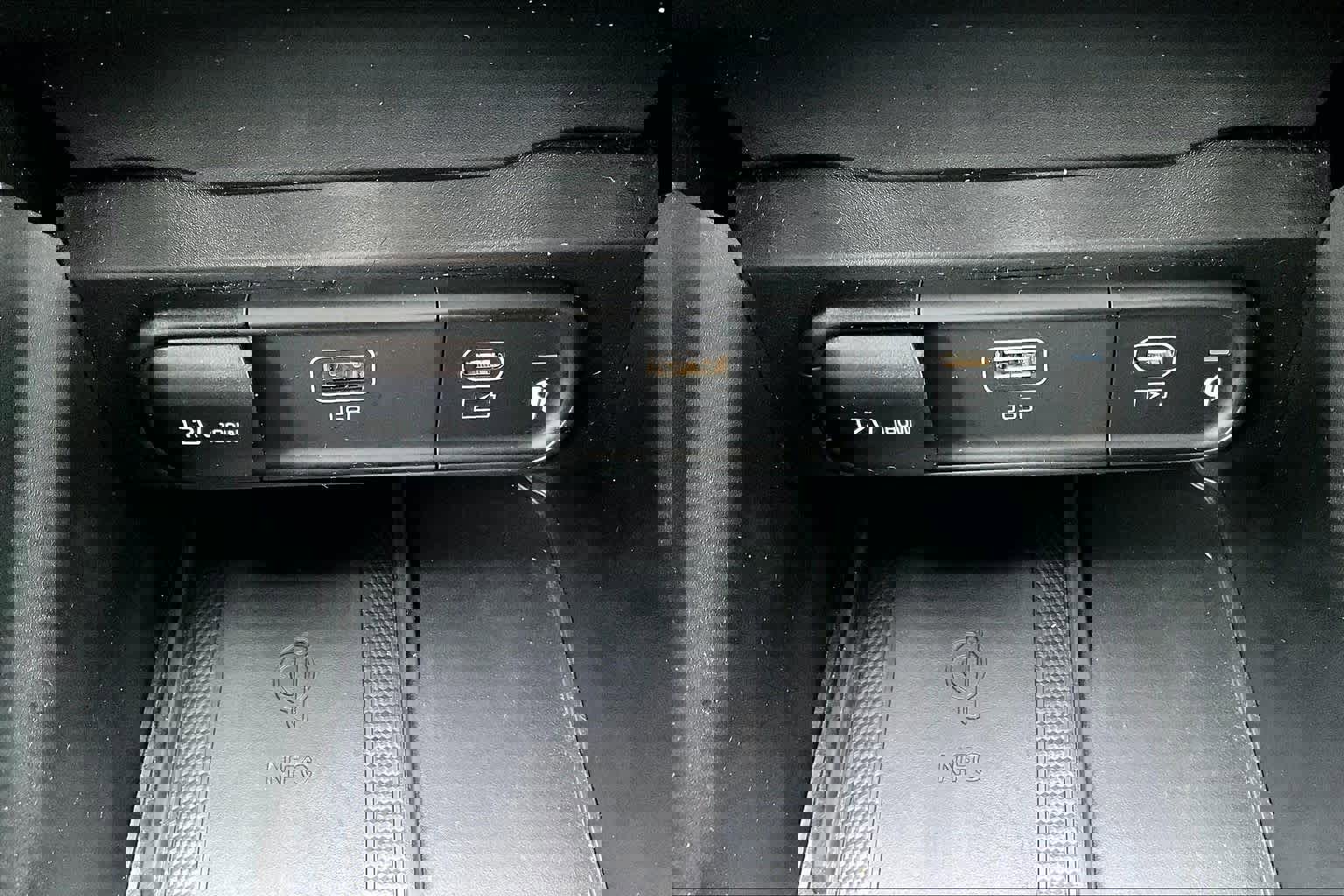 Used 2023 Kia Telluride SX image 34