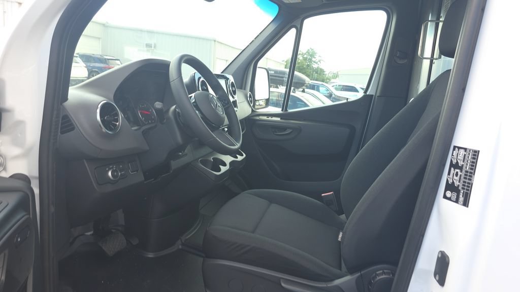 New 2026 Mercedes-Benz Sprinter 4500 image 22