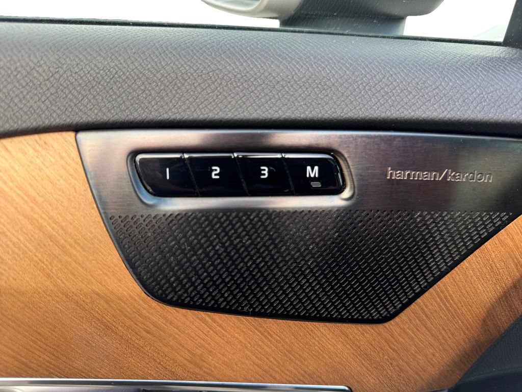 Certified 2023 Volvo XC90 B6 Plus w/ Protection Package AWD/4WD image 15