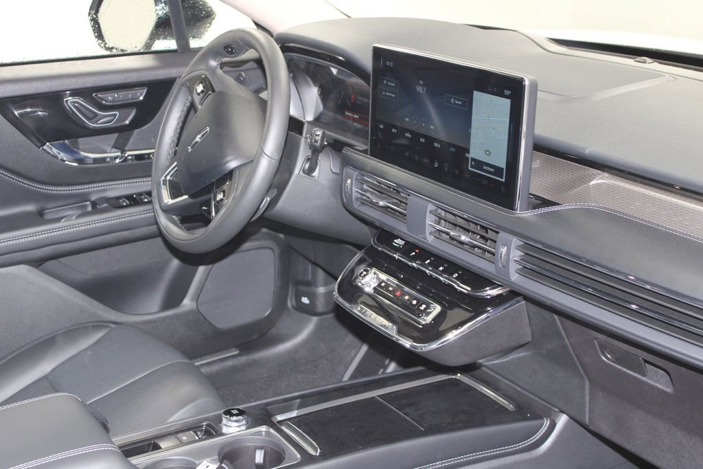 New 2026 Lincoln Corsair Reserve image 30