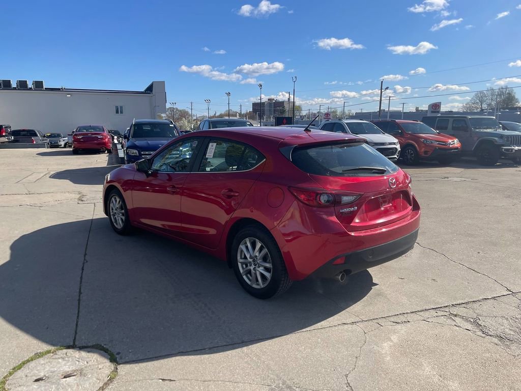Used 2014 MAZDA MAZDA3 i Touring w/ Moonroof Package 1 FWD image 8
