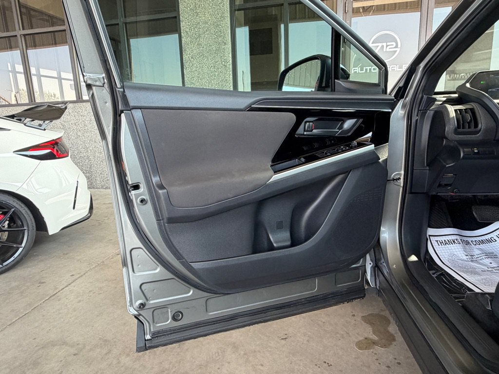 Used 2024 Subaru Solterra AWD/4WD image 16