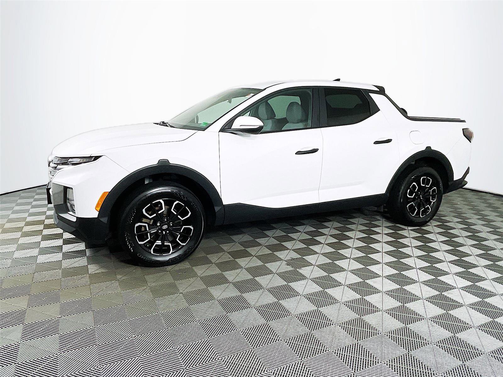 Used 2022 Hyundai Santa Cruz SEL image 4