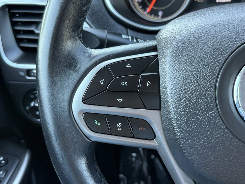 Used 2019 Jeep Cherokee Latitude Plus image 26