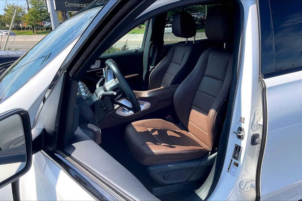 Certified 2024 Mercedes-Benz GLS 450 4MATIC image 5