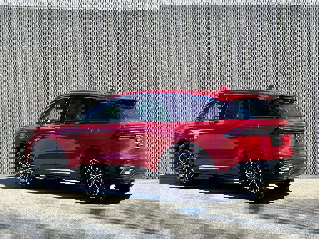 New 2026 Lincoln Nautilus Premier image 4