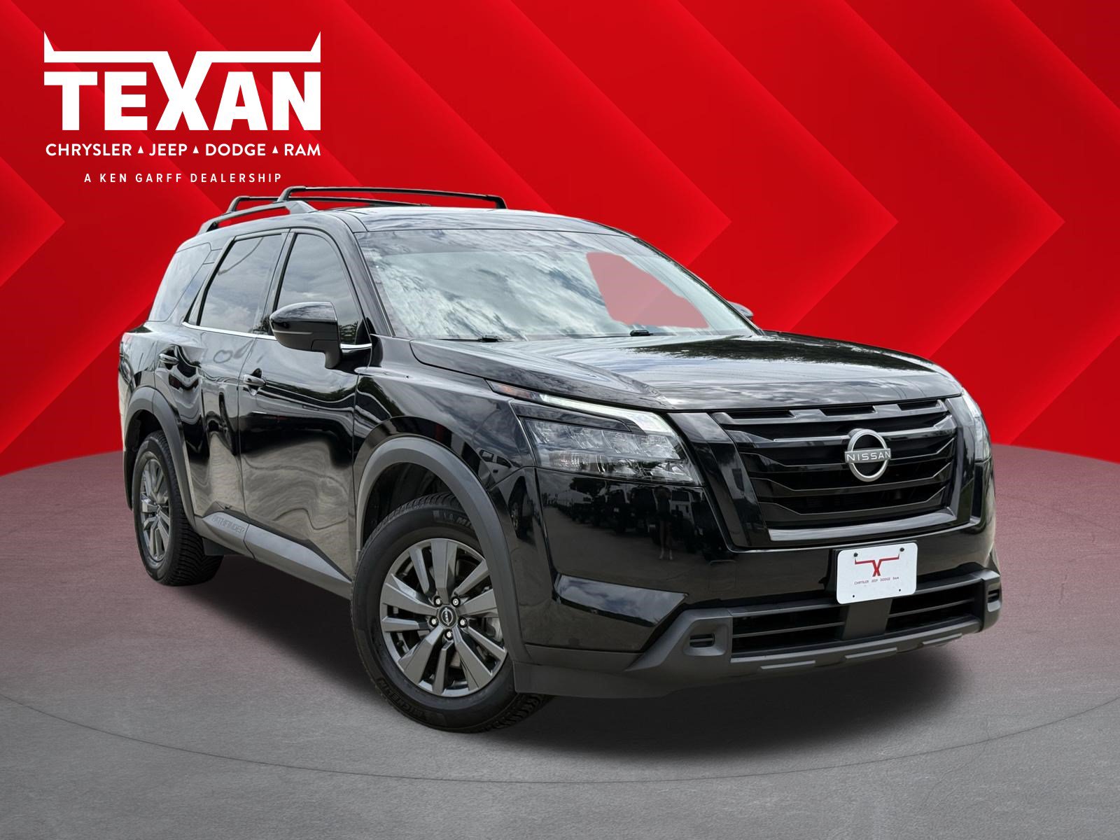 Used 2024 Nissan Pathfinder SV w/ Black Appearance Package FWD image 1
