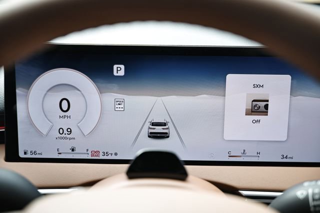 New 2026 Genesis GV70 2.5T Advanced image 31