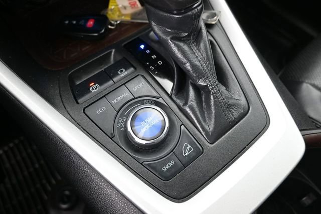 Certified 2023 Toyota RAV4 Limited AWD/4WD image 22