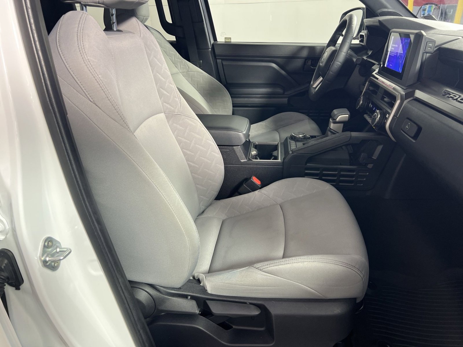 Used 2024 Toyota Tacoma SR5 image 27