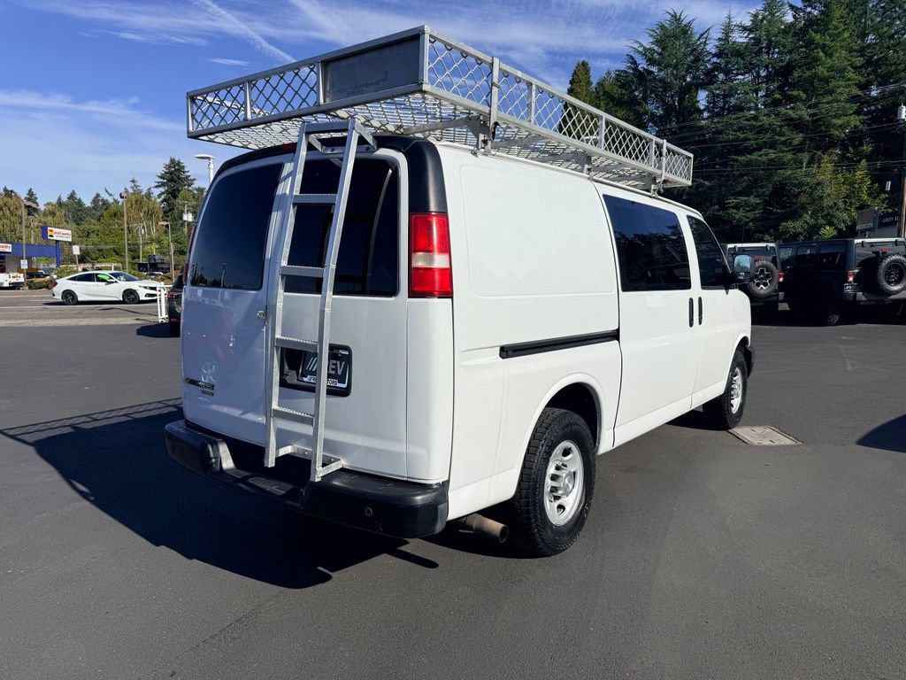 Used 2015 Chevrolet Express 3500 RWD image 5