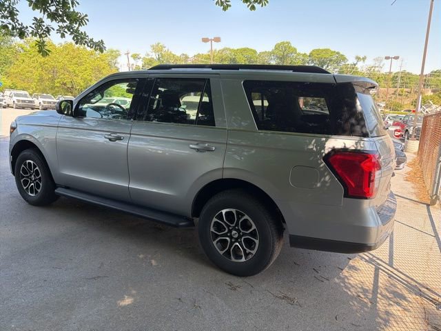 Used 2024 Ford Expedition XLT AWD/4WD image 19