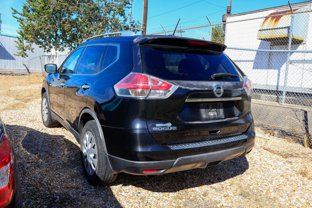 Used 2016 Nissan Rogue S w/ Appearance Package FWD image 10