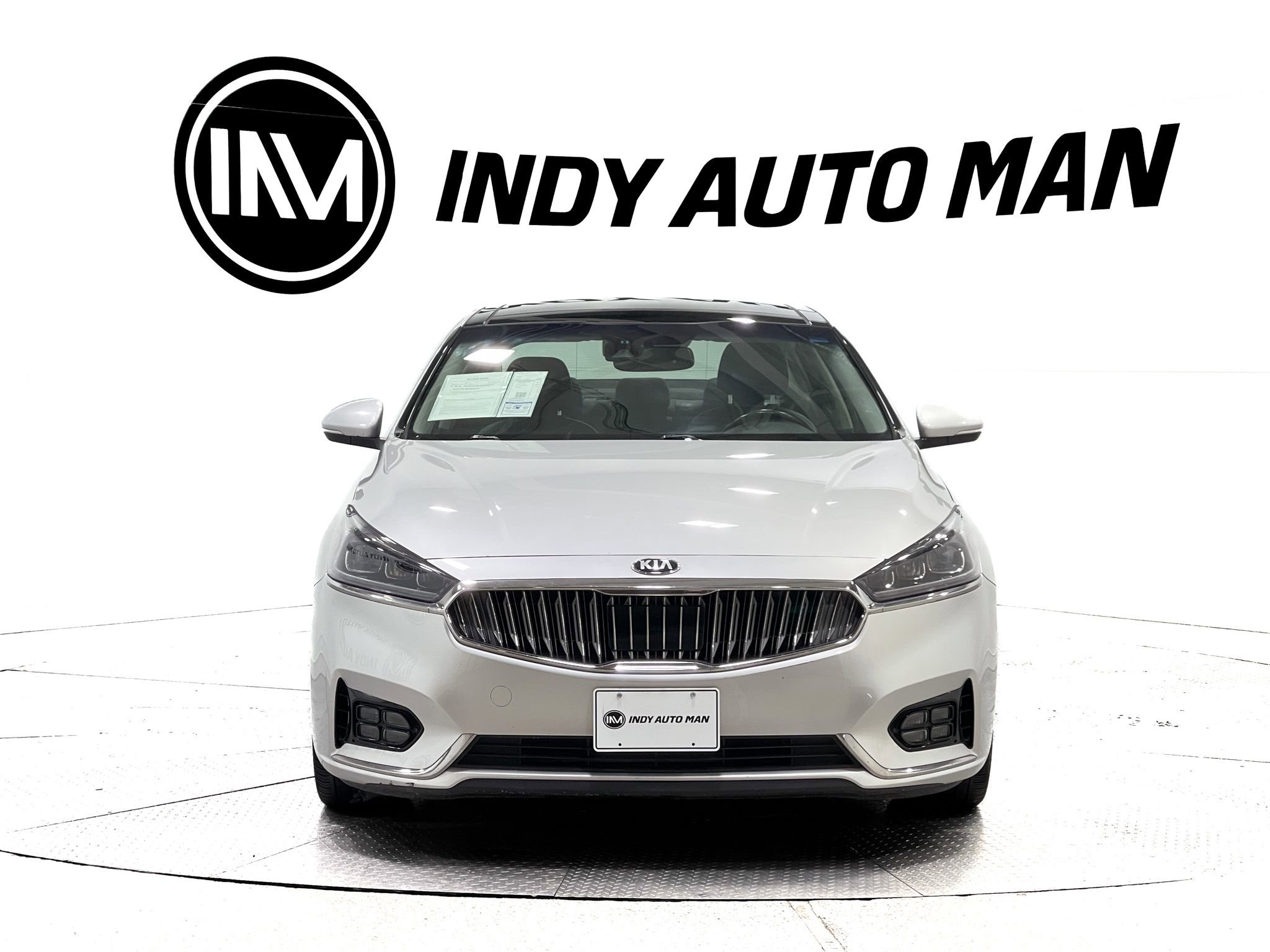 Used 2018 Kia Cadenza Technology image 9