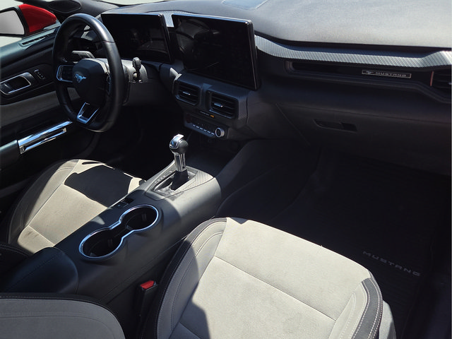 Used 2024 Ford Mustang Coupe RWD image 7