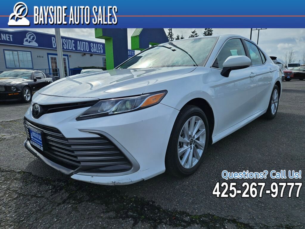 Used 2024 Toyota Camry LE FWD image 1