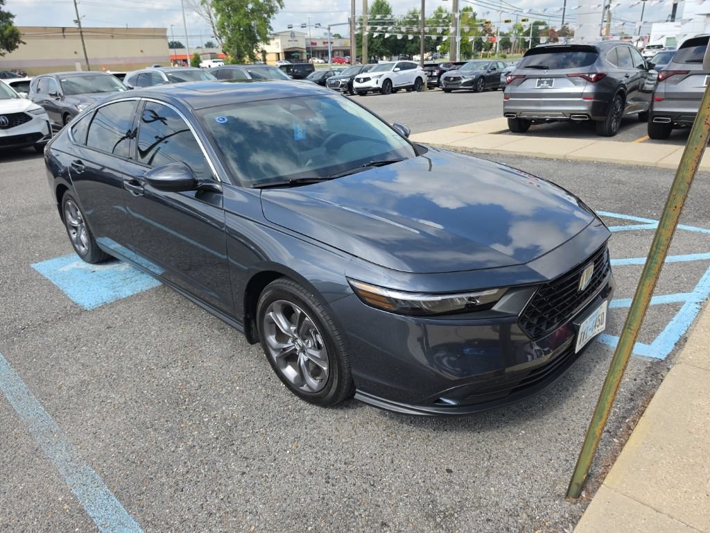 Used 2024 Honda Accord EX image 3